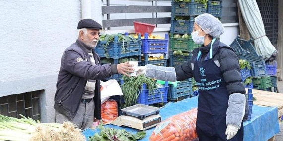 Aydın Büyükşehir Belediyesi Sabahları Sıcak Çorba İkramı Başladı