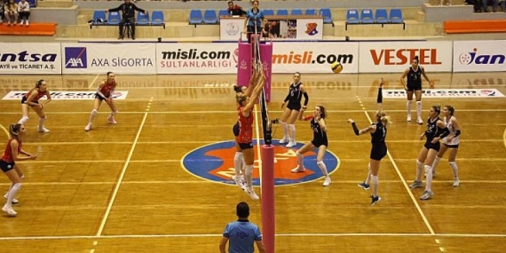 Aydın’ın Sultanları Evinde İlbank’ı Rahat Geçti: 3-0