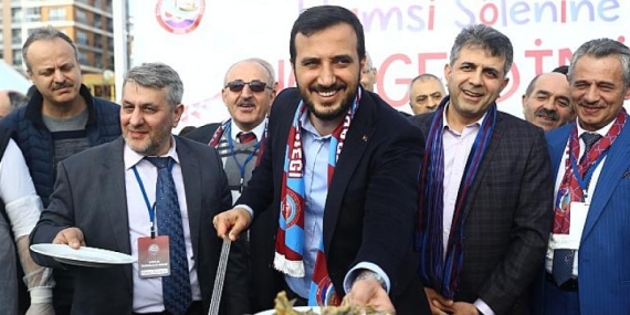 Bağcılar’da hamsi ve kemençe keyfi