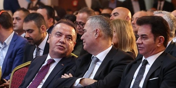 Başkan Böcek konaklama vergisinden pay  almak için Bakan Ersoy’dan destek istedi