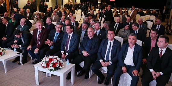 Başkan Dündar, Giresun’daki sempozyumda konuştu