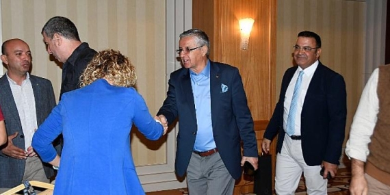 Başkan Topaloğlu CHP ve İYİ parti yönetim kurulu üyeleriyle yemekte bir araya geldi