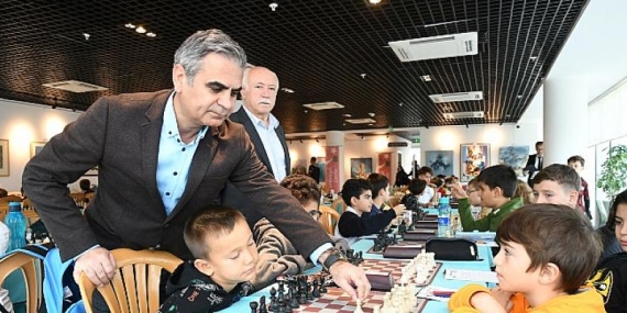 Başöğretmen Atatürk Satranç Turnuvası başladı