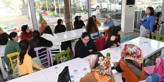 Bornova Belediyesi’nden toplumsal cinsiyet eşitliği eğitimi