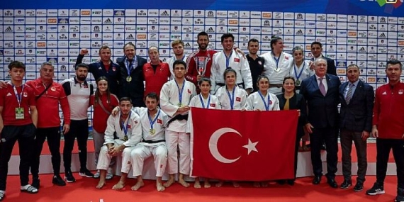 Bosna Hersek’te Kağıtspor fırtınası