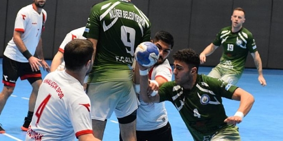 Çekişmeli maçın galibi Nilüfer Belediyespor