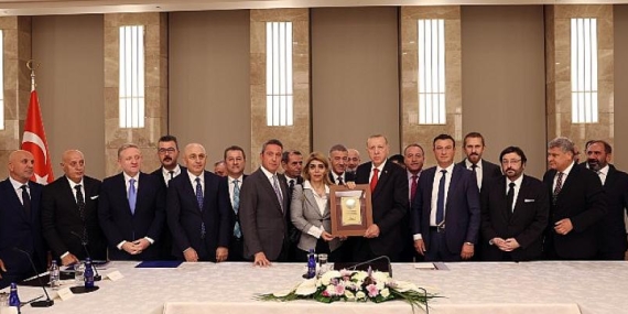 Cumhurbaşkanı Erdoğan, Kulüpler Birliği heyetini kabul etti