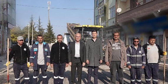 Çumra’da Şeyh Şamil Caddesi’ndeki Sıcak Asfalt Çalışmaları Tamamlandı