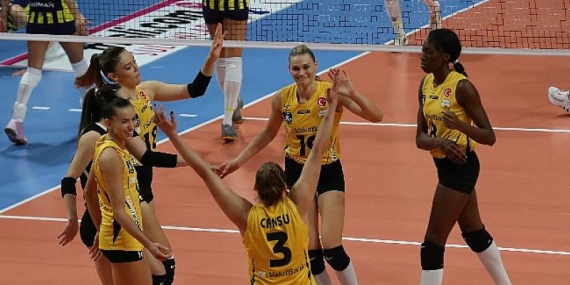 Derbide kazanan 3-1 ile VakıfBank