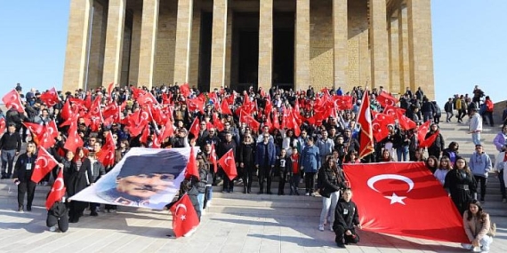 Efes Selçuklu Gençler Anıtkabir’de