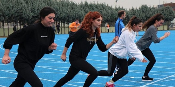 ‘Fiziki Yeterlilik Sınavına Hazırlık Kursu’ açıyor