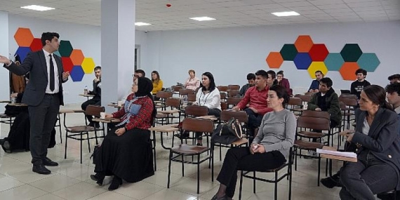 Gençler İçin Eğitim Günleri Başladı