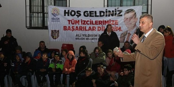Gölcük Belediye Başkanı Ali Yıldırım Sezer, Aksığın Kampı’nda izciler ve aileleriyle bir araya geldi