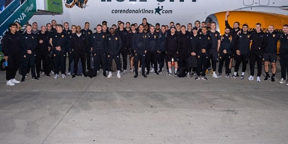 Hull City Yüzlerce Taraftarıyla Birlikte Corendon Airlines ile Antalya’ya Geldi