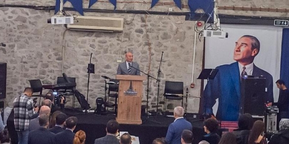 İzmir eğitimde de Türkiye’ye örnek olmak zorunda