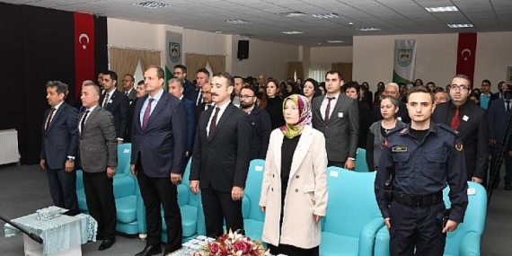 İznik’te 24 Kasım Öğretmenler Günü Kutlandı