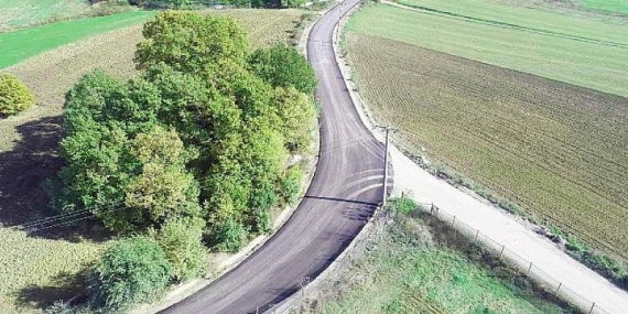 Karamürsel’de 4 köyü birbirine bağlayan yol asfaltlandı