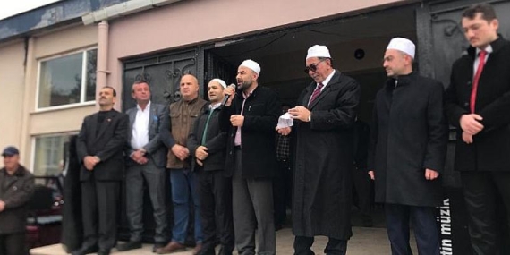 Saray Belediye Başkanı Özgen Erkiş yağmur duasına katıldı