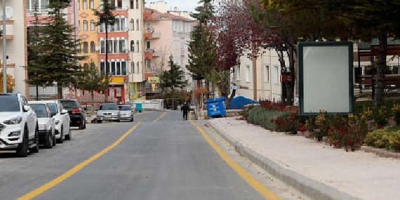 Sıcak Asfalt Serimi Tamamlanan Yollarda Çizgi Çalışması Yapıldı