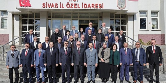 Sivas Belediye Başkanı Hilmi Bilgin İl Genel Meclisine konuk Oldu