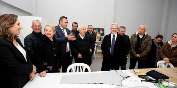 Turgay Erdem, Kurtuluş Mahallesi’nde vatandaşı dinledi