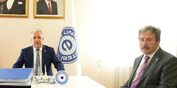 Türkiye’nin uluslararası arenadaki gönüllü bilim ve kültür elçileri Ege’den yetişiyor