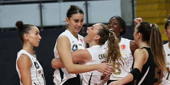 VakıfBank, evinde kazanarak başladı