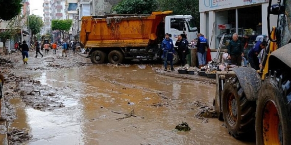 Antalya Büyükşehir Kumluca’da seferberlik başlattı