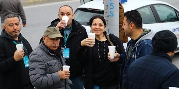 Bağcılar Belediyesi Sürücü adaylarına çorba ikramı