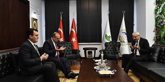 Başkan Dündar, taziyeleri kabul etti