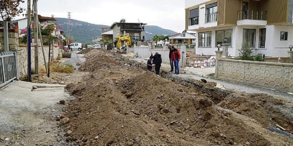 Didim Belediyesi Yol Yapım Çalışmalarını Sürdürüyor