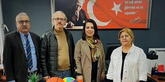 En çok atık pil toplayan Zafer İlkokulu’na ödül