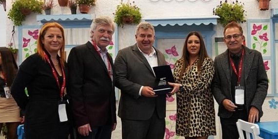 En iyi stant ödülü Travel Turkey’de fark yaratan Çeşme’nin!