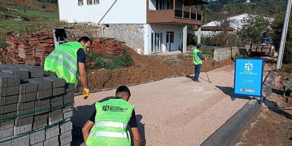 Gebze’nin köylerine 50 bin metrekare parke taşı döşeniyor
