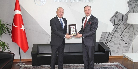 Genç Girişim ve Yönetişim Derneği'nden Ankara Sanayi Odası Başkanı Seyit Ardıç'a Tebrik Ziyareti