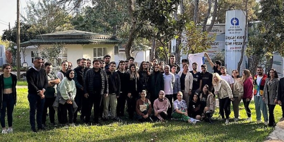 Gençlik Merkezine son dokunuşları gençler yaptı