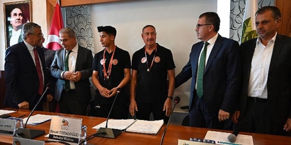 Kemer Belediyesi Aralık ayı meclis toplantısı yapıldı