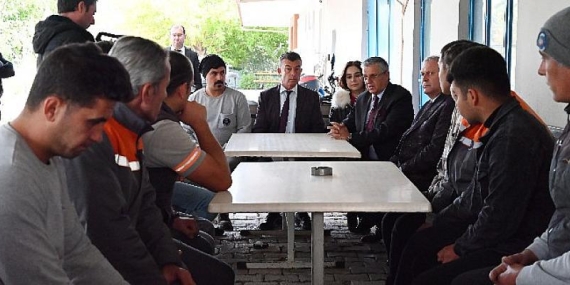 Kemer Belediyesi işçilerin yanında