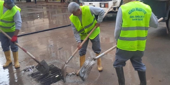 Kemer Belediyesi’nden Kumluca ve Finike’ye arazöz ve personel desteği