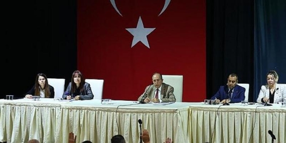 Konak Belediye Meclisi yılın son toplantısını gerçekleştirdi