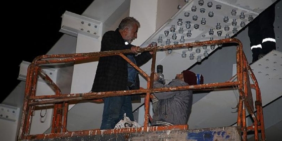 Kuruçeşme tramvay köprüsünün kiriş montajları tamamlanıyor