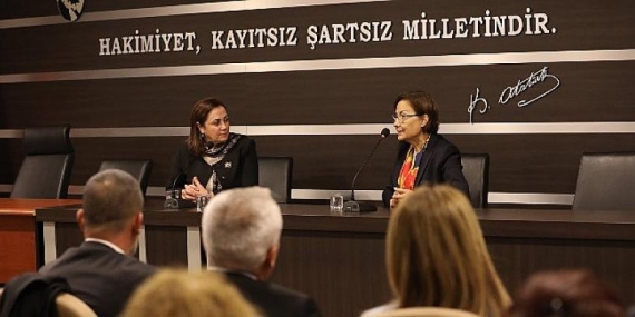 Narlıdere’de Kadın, Siyaset ve Demokrasi Konuşuldu