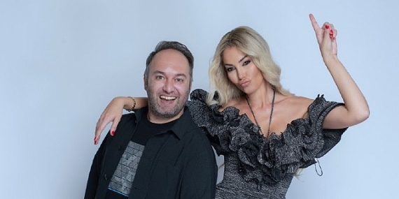 Petek Dinçöz: 'Her gün aynada genetiğimle oynuyorum'