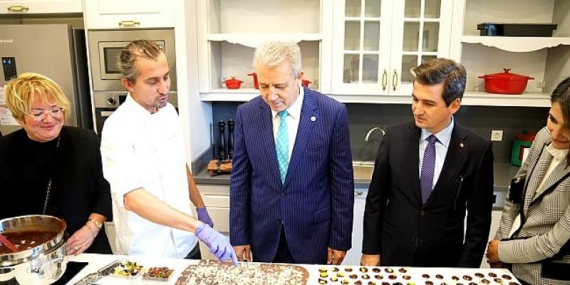 Rektör Prof. Dr. Budak, “Alanında çığır açan bir akademiyi sektöre kazandırdık”