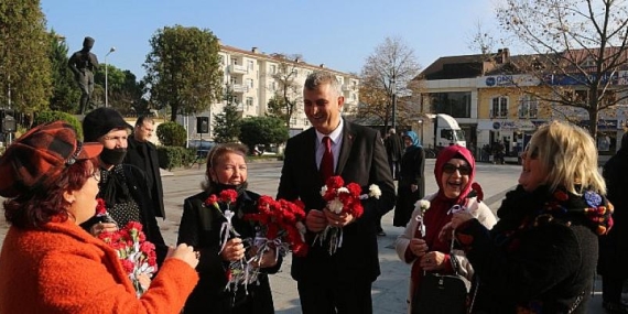 Türk Kadınına Seçme ve Seçilme Hakkı Verilişinin 88. Yılı Gölcük’te Kutlandı