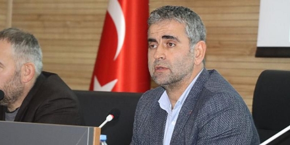 Yeni belediye binasında ilk meclis