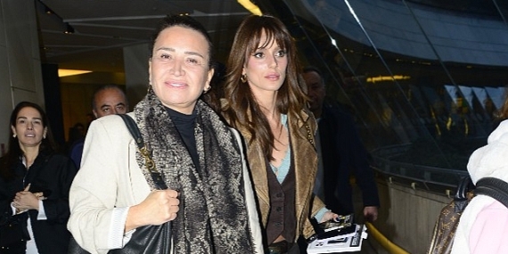 Demet Akbağ ve Bestemsu Özdemir Kanyon'da Objektiflere Yakalandı