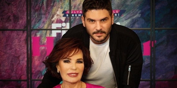 Hülya Koçyiğit Tolgahan Sayışman'ı Konuk Etti