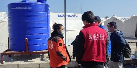 Hayata Destek Derneği, Afet Bölgesinde Temiz Su ve Hijyenin Önemine Dikkat Çekiyor