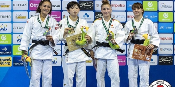 Kağıtspor’un madalya avcısı yıldızları